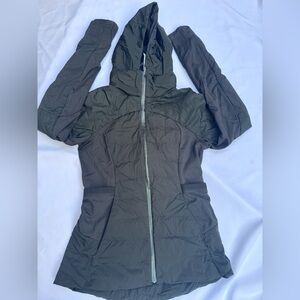 lululemon Down For It All Down Jacket 700 Fill Size 6